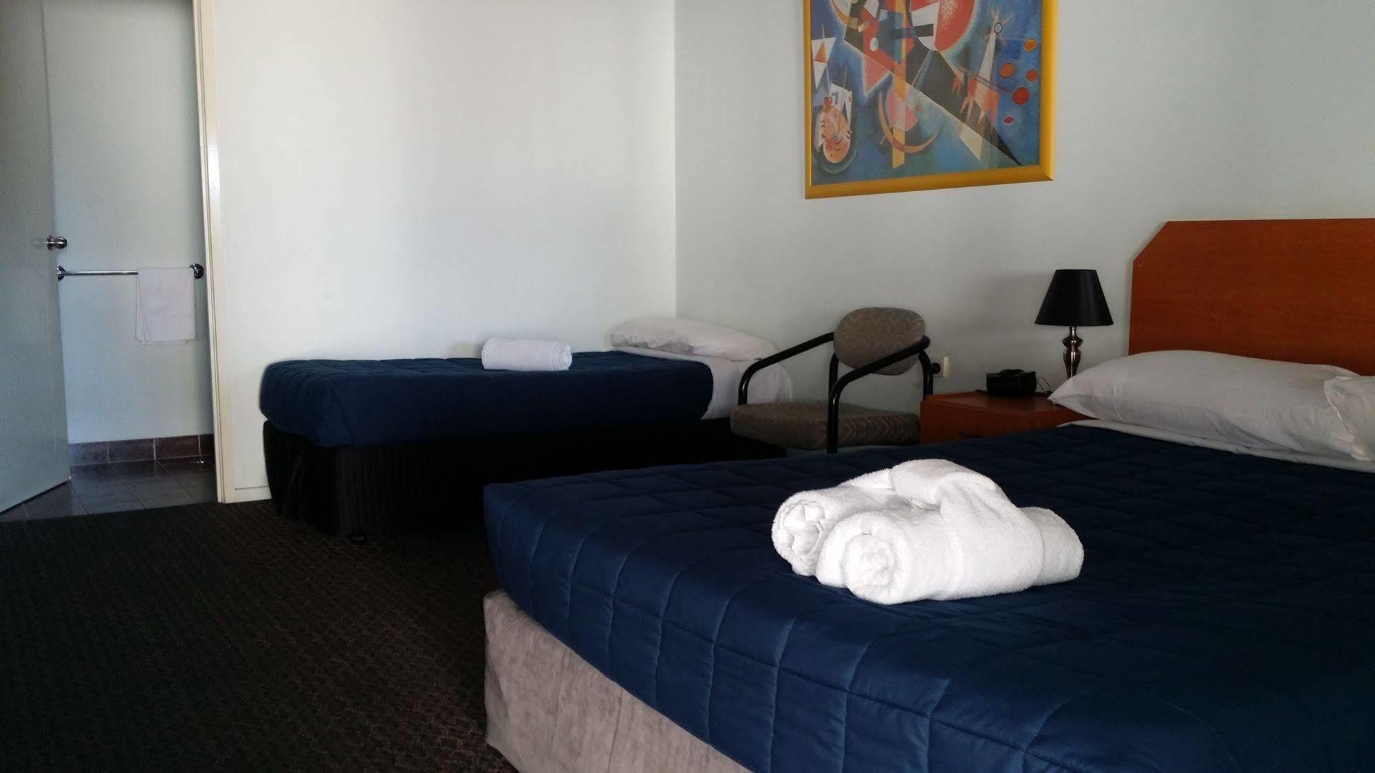 غلادستون Harbour City Motel المظهر الخارجي الصورة