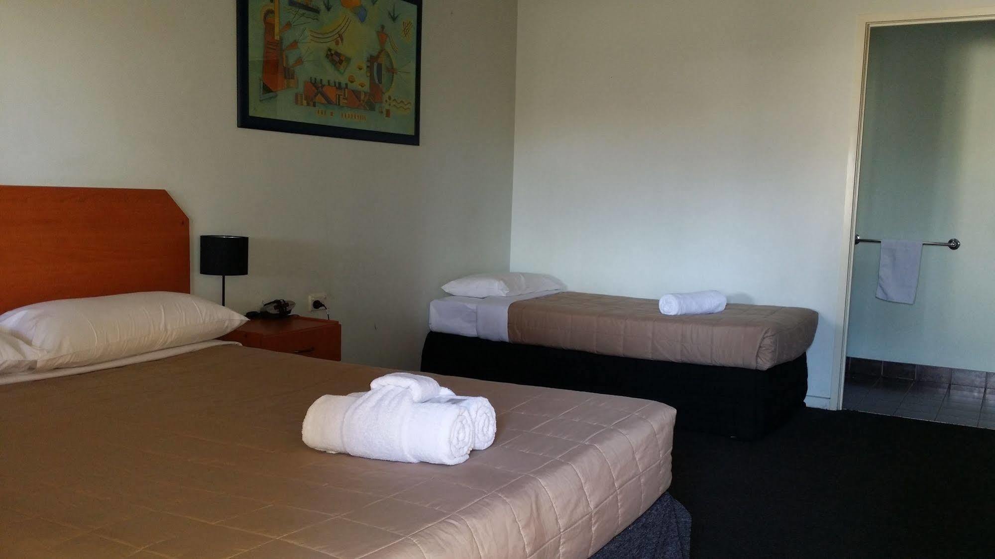 غلادستون Harbour City Motel المظهر الخارجي الصورة